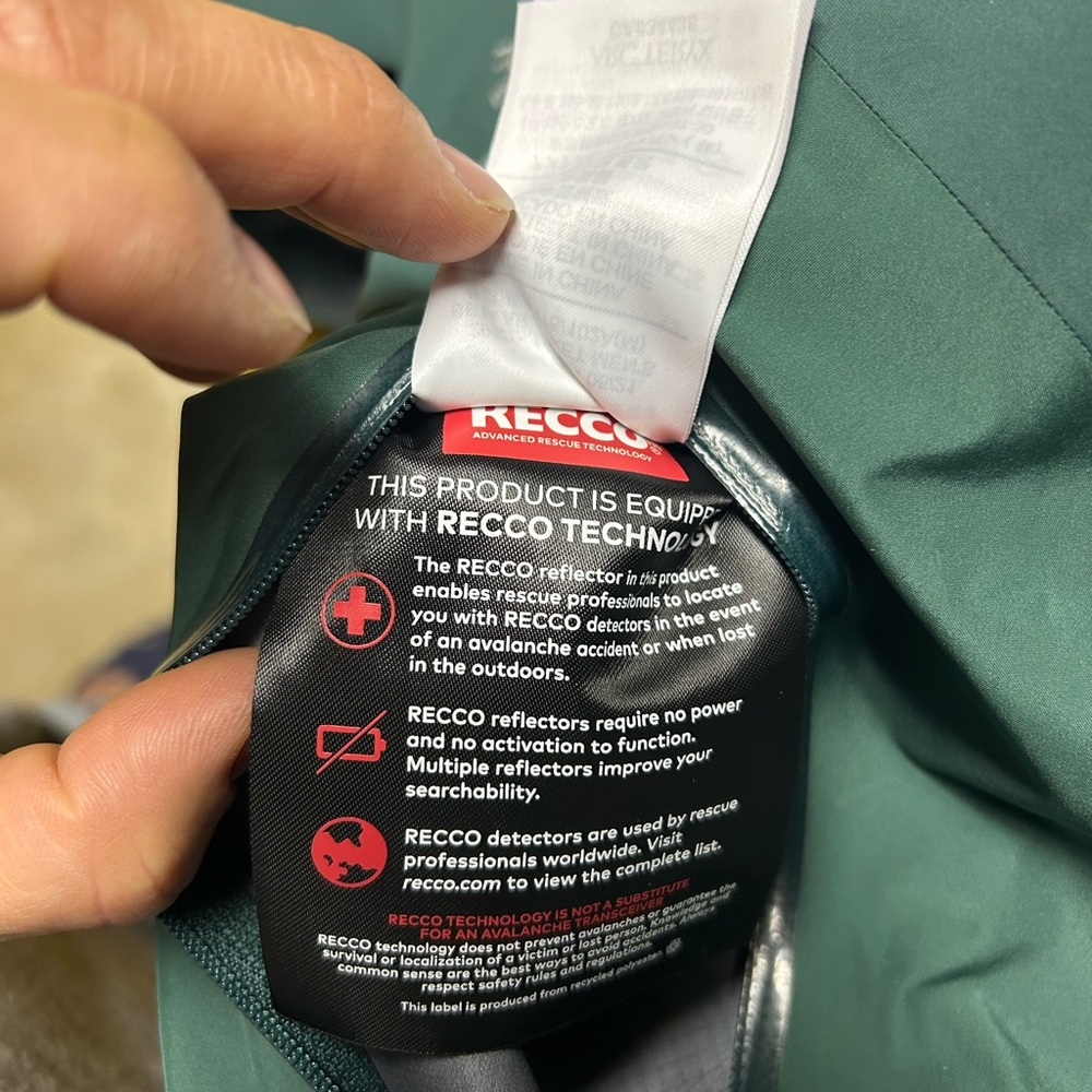 Arc'teryx Beta AR Men’s jacket - Picture 14 of 14